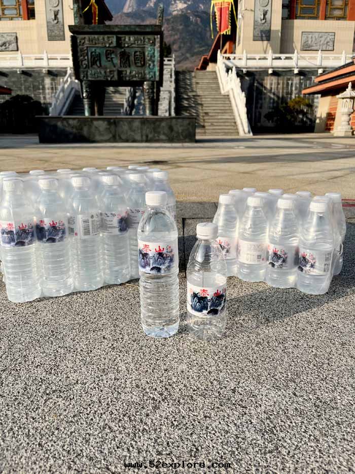 瓶(píng)裝(zhuāng)水(shuǐ)