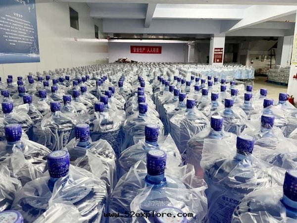 桶裝(zhuāng)水(shuǐ)